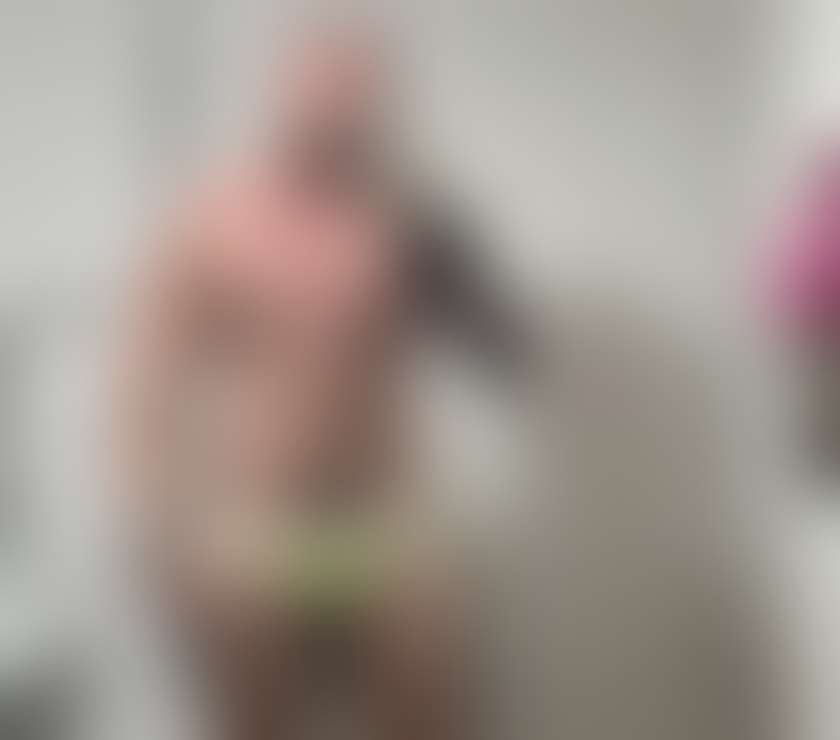 Gay massage West Midlands Dudley - Photos for Xl thick Hung Muscle Top Vers - massage n more available NOW